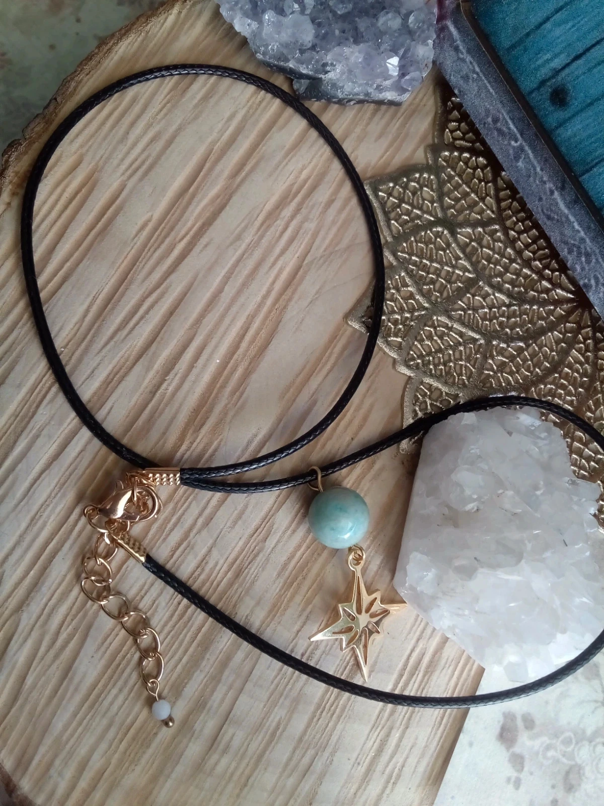 Collar de cuero y perla con piedra de amazonita natural y estrella del Norte – photo 2